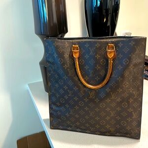 Louis Vuitton tote
